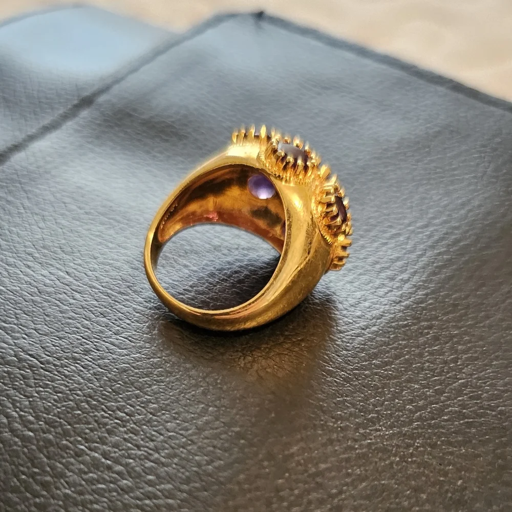 Ring - Picture 4 of 9